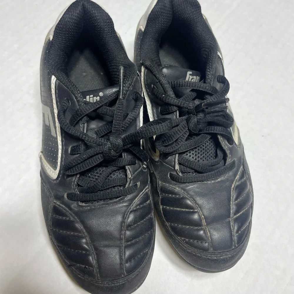 Franklin Kids Black and White baseball‎ cleats size 13 youth